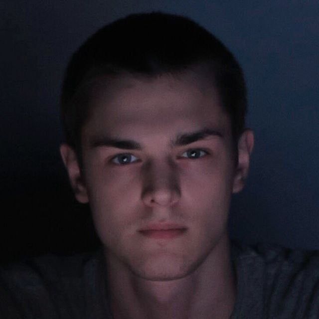 Андрей Хализев